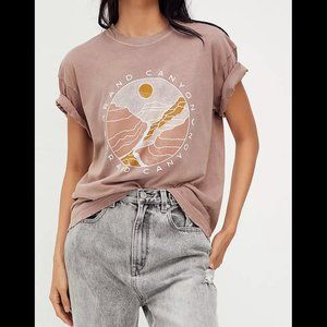 GIRL DANGEROUS - FREE PEOPLE - DISTRESSED GRAND CANYON GRAPHIC TEE - MAUVE - L